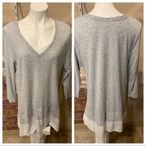 2 for $20🍒  ♠️Vince Camuto Casual Top♠️